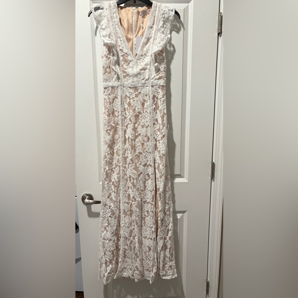 Elegant Lace Maxi Dress